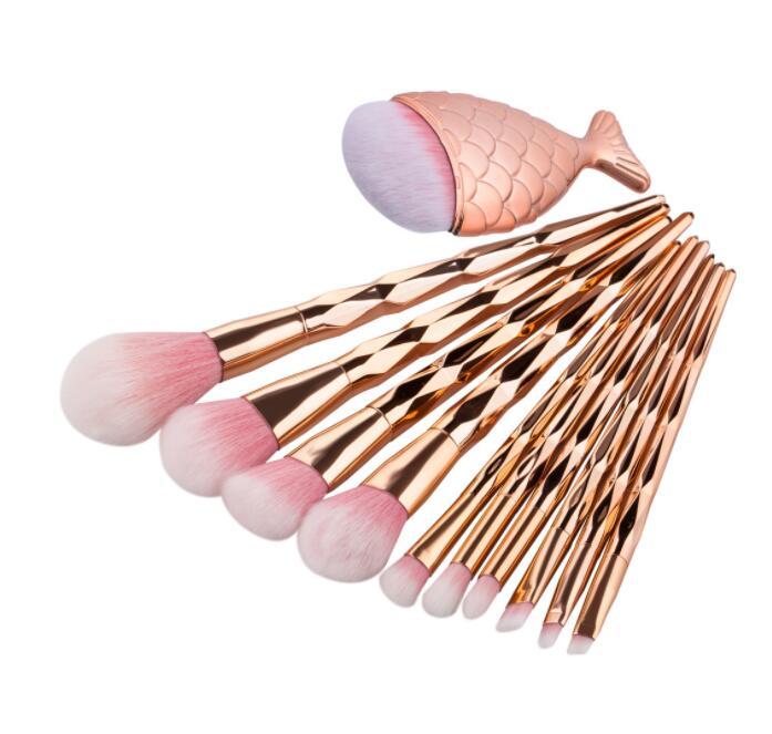 1pc Diamond Fish Makeup Brush Set for Flawless Blends